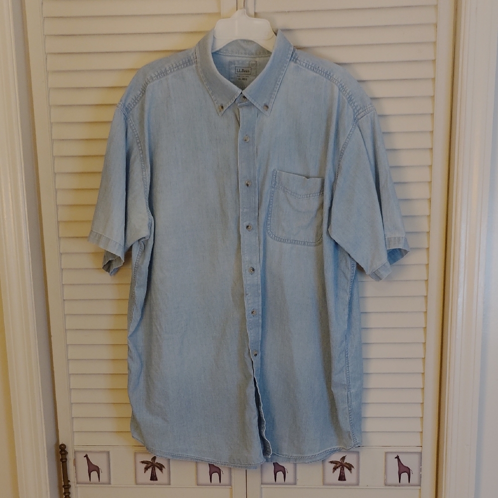 L.L. Bean Light Blue Casual Button Down Shirt